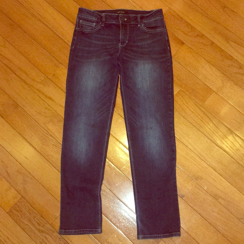 WHBM Jeans 4 straight leg Crop stretchy dark blue